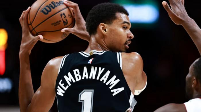 Victor Wembanyama’s historic first half tops Tim Duncan, sparks massive NBA reactions