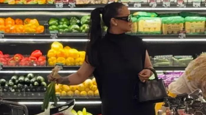 Rihanna Makes low key appearance for everyday outing in LA