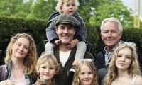 James Van Der Beek's Family Received Strong Financial Help From Actor's Fans  