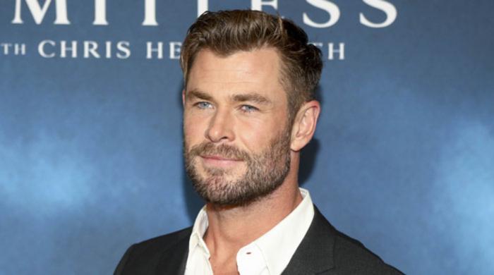 Fans slam talk show host for 'cringe' behavior in Chris Hemsworth interview