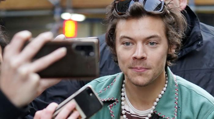 Harry Styles silently deleted Instagram app  