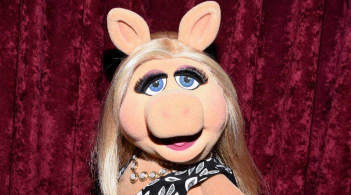 'The Muppet Show' star Miss Piggy gives fans THIS advice