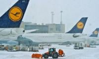Heavy snowfall disrupts operations at Germany's largest Airport