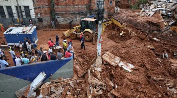 At least 30 dead after heavy rains hit southeastern Brazil, 39 missing