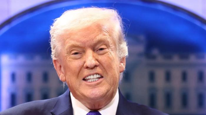 Trump administration warns of slow payouts for tariff refunds amid intensifying trade disputes 