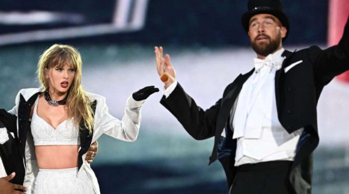 Talk show host drops hint about Taylor Swift, Travis Kelce wedding date