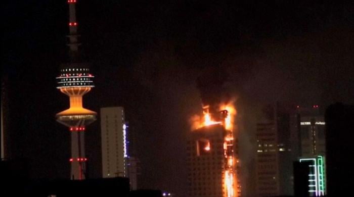 Massive fire ignites Kuwait city tower as Trump rebukes Starmer over Middle East turmoil