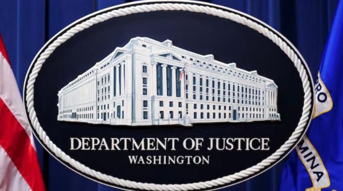 US judge blocks Trump bid to fast-track immigration appeal dismissals 