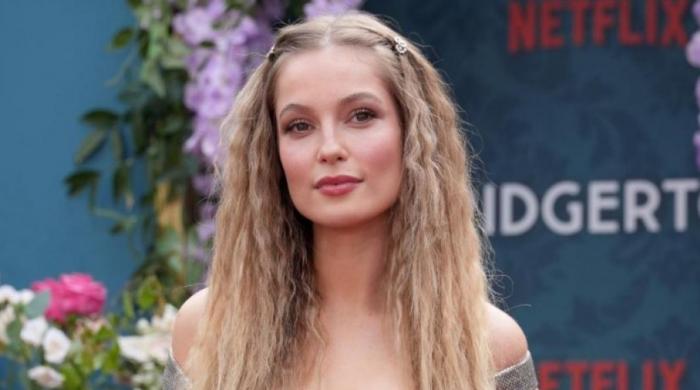 'Bridgerton' star Hannah Dodd shares two cents on 'controversial' scene