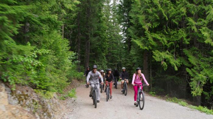 Where does 'Age of Attraction' take place? 