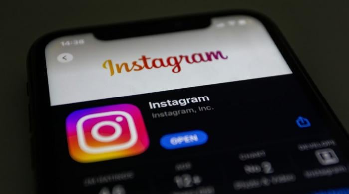 Instagram tests clickable links in post captions: Report