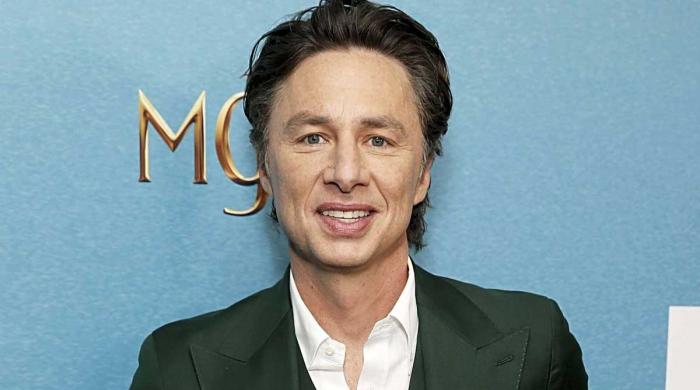 Zach Braff addresses bizarre rumor about his dating life