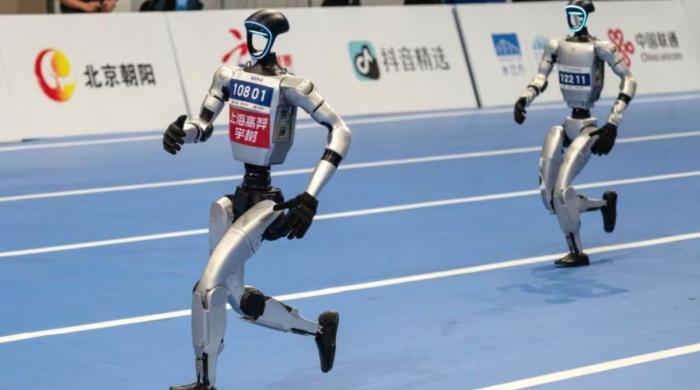 Humanoid robots completed first test run for half marathon 2026