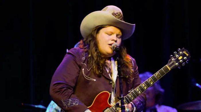 Country singer leaves fans 'disappointed' with unexpected announcement