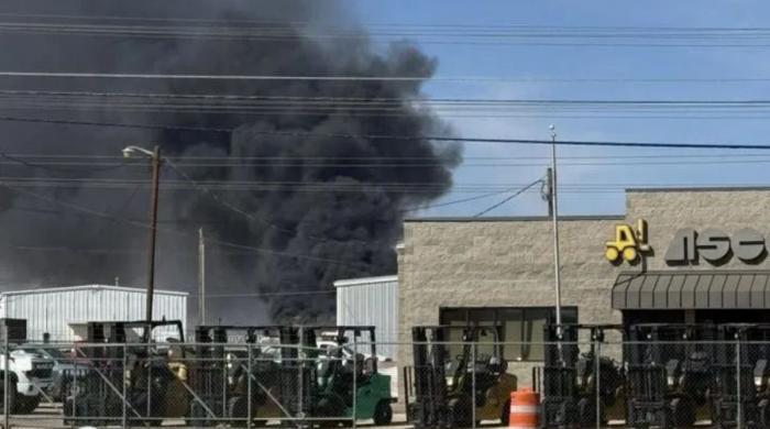 Massive oil refinery blast near Texas coast sparks shelter-in-place order, no injuries reported