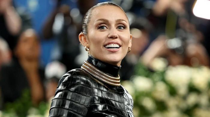 Miley Cyrus gets real about 'the fake that made her' at iHeartRadio Music Awards