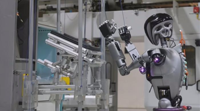 China unveils multi-tasking home robot for everyday living