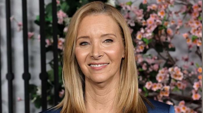 Lisa Kudrow roots for Michael Patrick King’s milestone