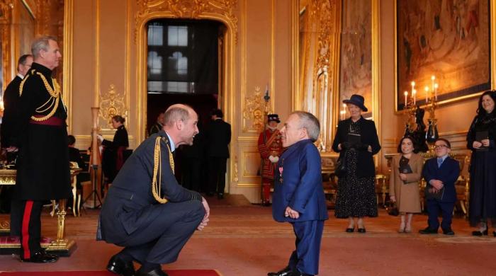 The verdict is out on Prince William's gesture towards Warwick Davis 
