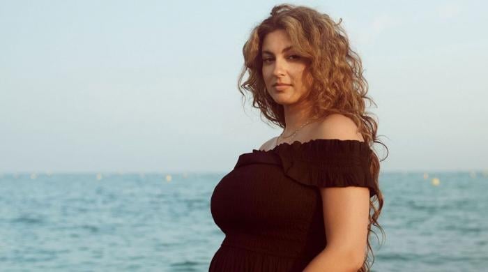 Tori Kelly recalls making 'right move' during first pregnancy