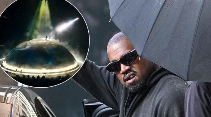 Kanye West grows frustrated mid-performance during comeback show: 'Stop it, we went over this in rehearsal'