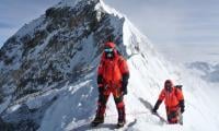 'Poisoned' Mount Everest climbers expose guides' million-dollar fraud scheme