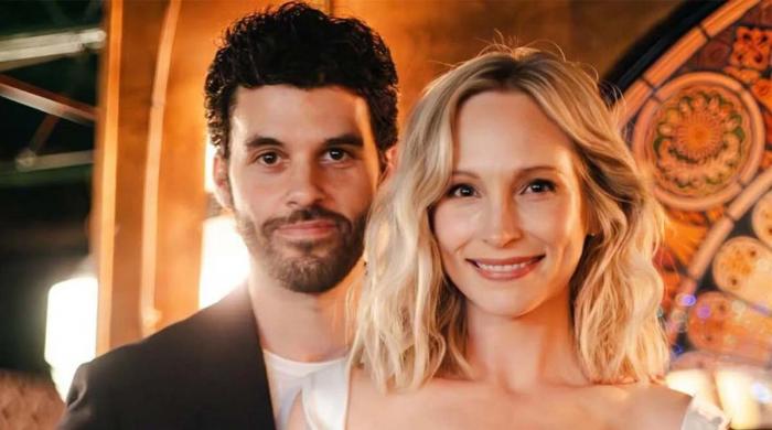 'Vampire Diaries' star Candice King marries 'The Originals' actor Steven Krueger