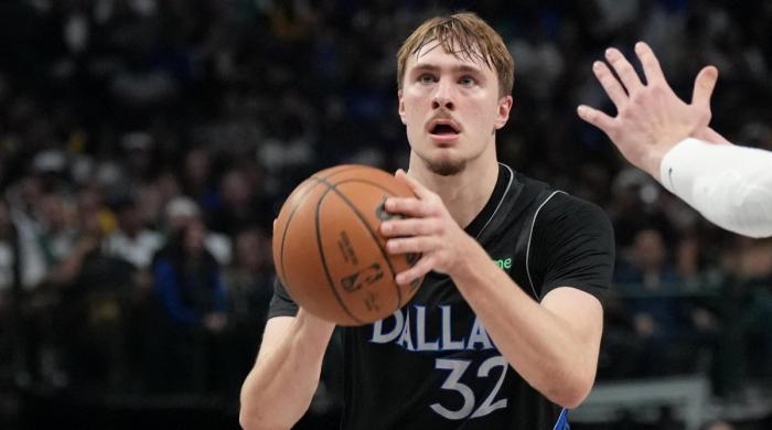 Cooper Flagg scores 45 points as Mavericks' rookie makes NBA history in win over Lakers