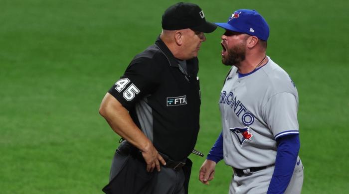 Blue Jays manager John Schneider ejected during fifth inning dispute against Dodgers