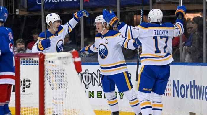 Sabres vs Rangers: Buffalo scores late to defeat New York and top Atlantic standings
