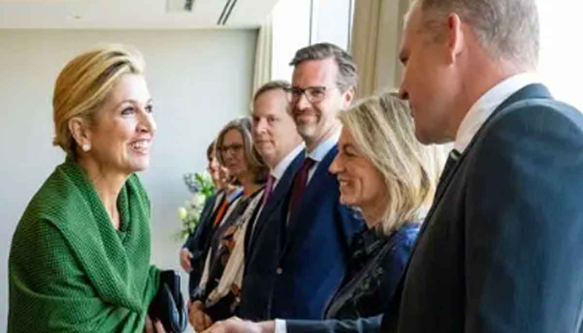 King and Queen arrive in US