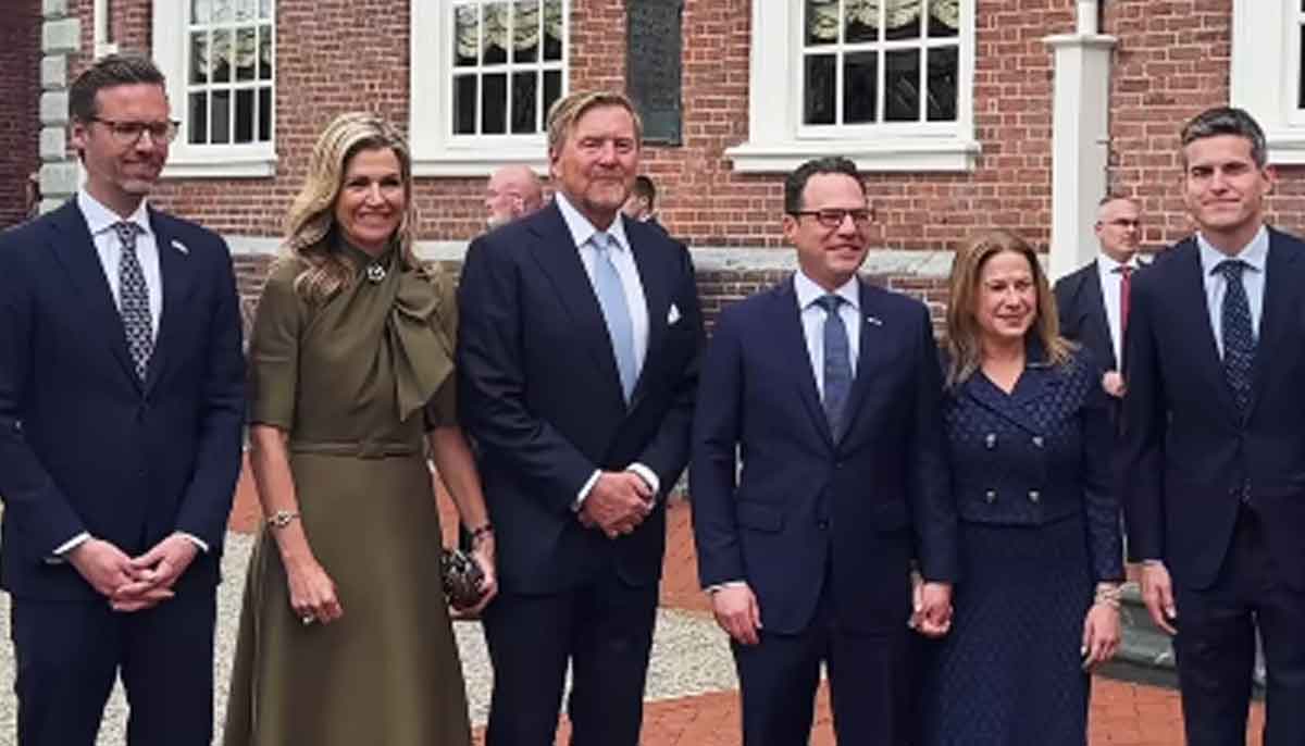 King and Queen arrive in US