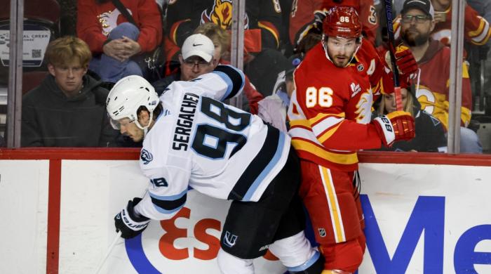 Calgary Flames dominate Mammoth 4-1 to snap losing streak and dent Utah's wild-card lead
