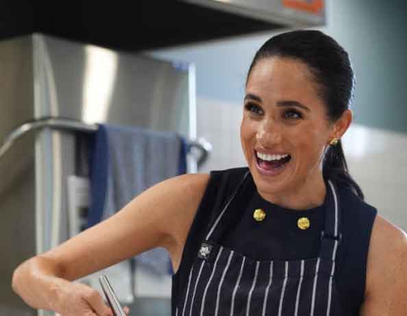 Meghan Markle wears her Welsh wedding band in Australia