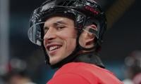 Crosby makes history with fifth place in playoff points during Penguins game against Flyers