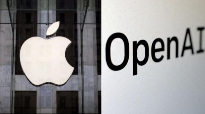 OpenAI reviews antitrust action against Apple; Claims report