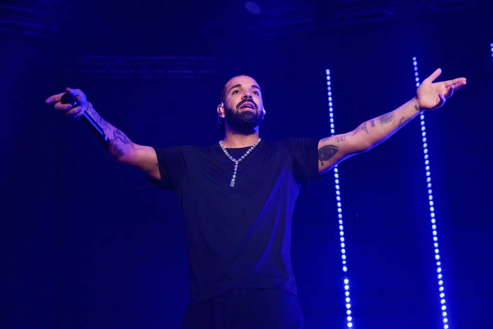 Drake announces three albums dropping tonight sending fans into shock