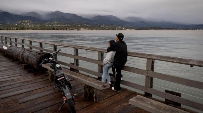 Southern California on alert: High winds trigger wildfire and dangerous seas