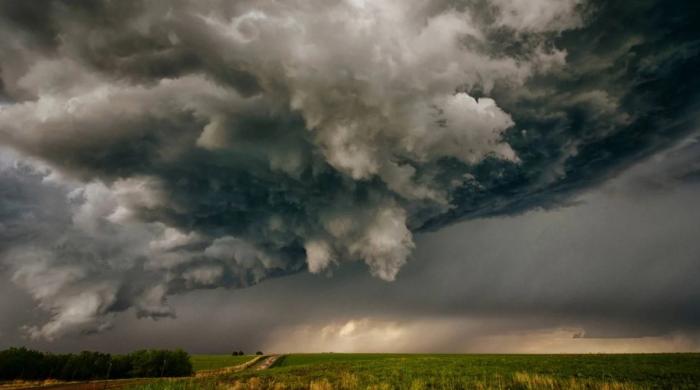Dangerous storms sweep Midwest and Plains with tornado threat rising