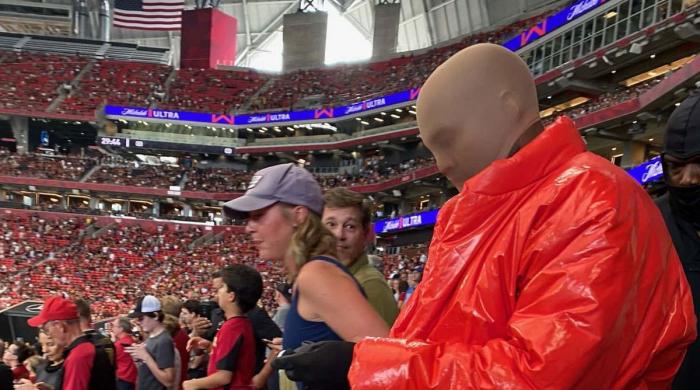 Kanye West iconic anthem erupts through giant football stadium after historic win