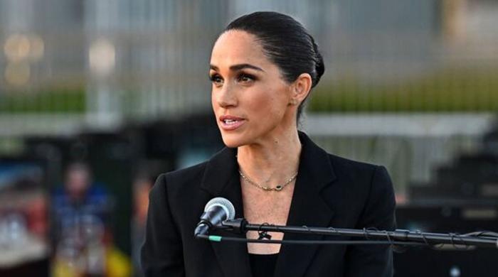 Buckingham Palace sources come forward after Meghan Markle’s cash grab