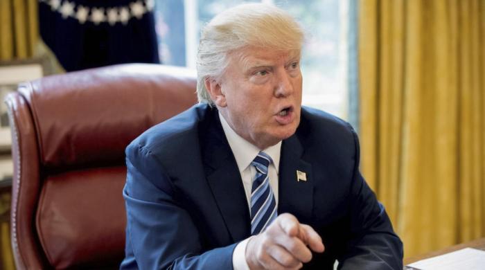 Trump holds Iran crisis talks with national security team amid ongoing negotiations