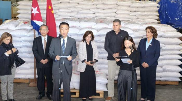 Cuba receives Chinese rice donation during worsening fuel and food crisis