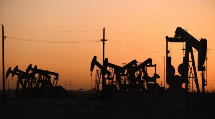 Oil prices fall as hopes rise for US-Iran peace deal