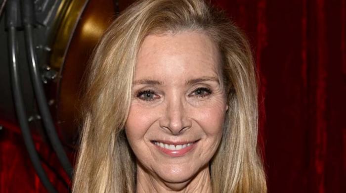 Lisa Kudrow secretly helped nervous young actor on 'Friends'