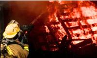 Huge fire breaks out in South Gate industrial area, Los Angeles County