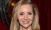 Lisa Kudrow secretly helped nervous young actor on 'Friends'