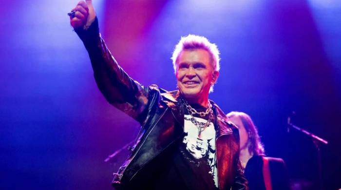 Billy Idol gives rare piece of advice as he receives major honor at 2026 AMAs