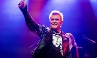 Billy Idol gives rare piece of advice as he receives major honor at 2026 AMAs