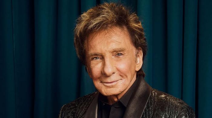 Barry Manilow reflects on difficult recovery after life-threatening illness: 'Was killing me'